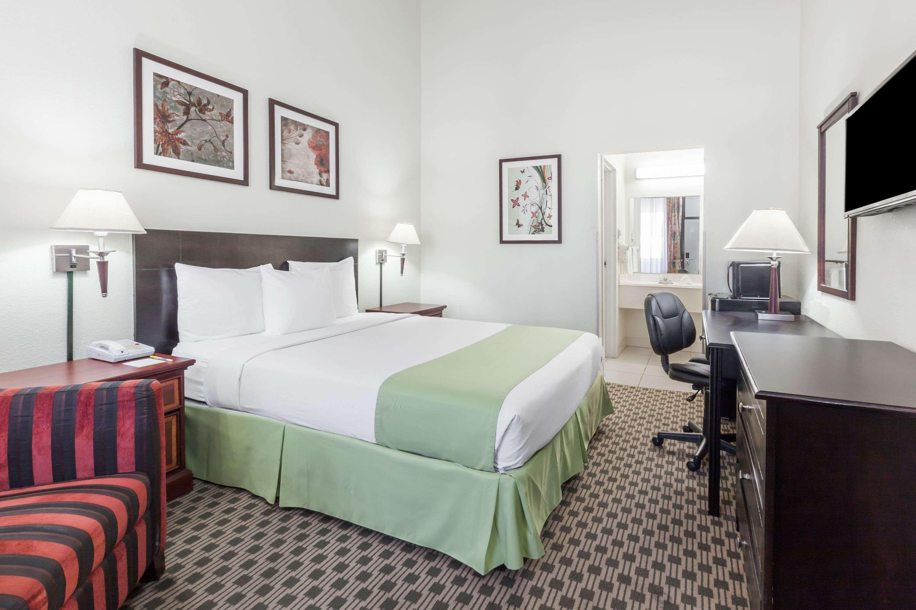 Days Inn By Wyndham Irving Grapevine Dfw Airport North Exteriör bild