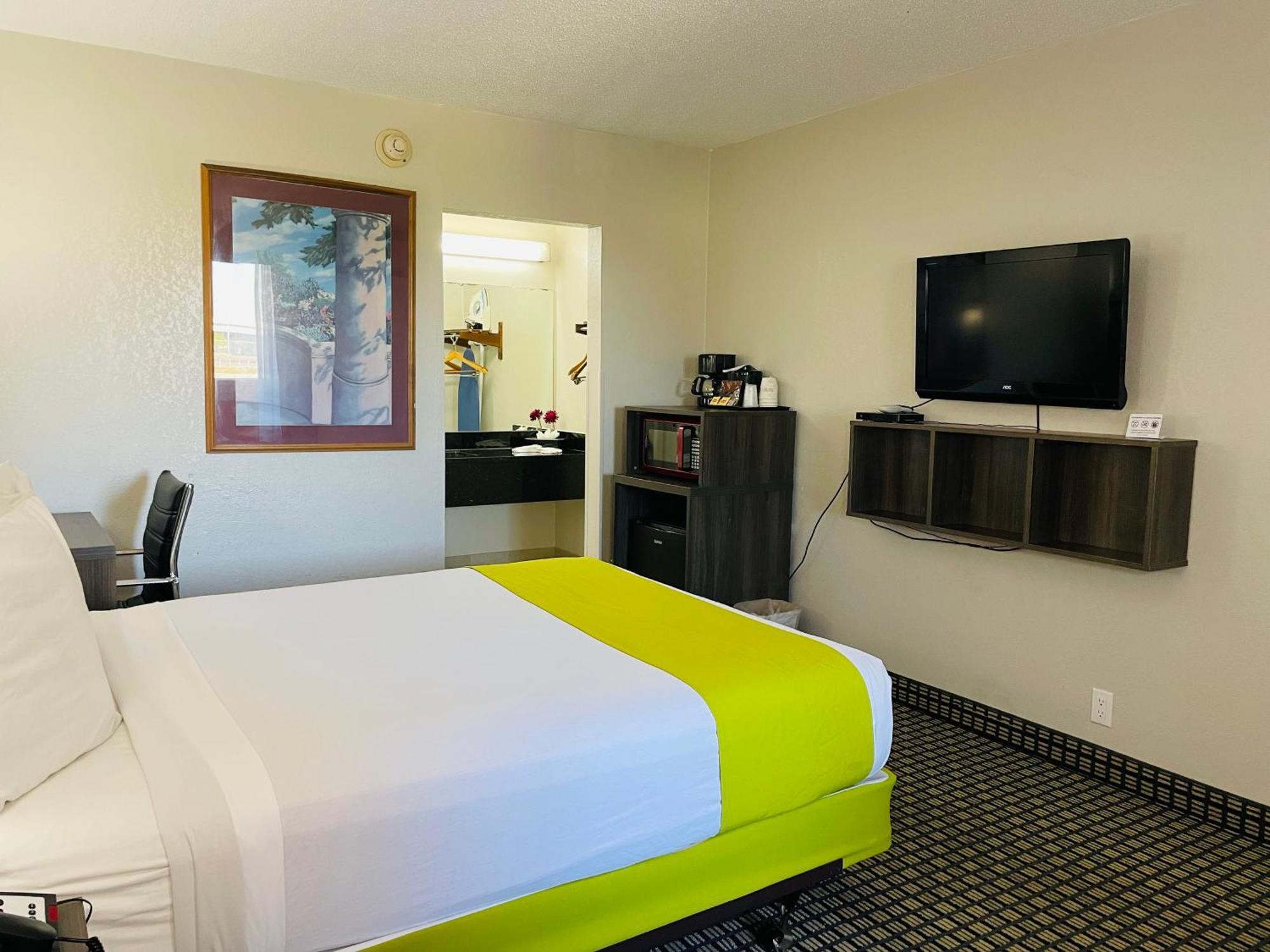 Days Inn By Wyndham Irving Grapevine Dfw Airport North Exteriör bild
