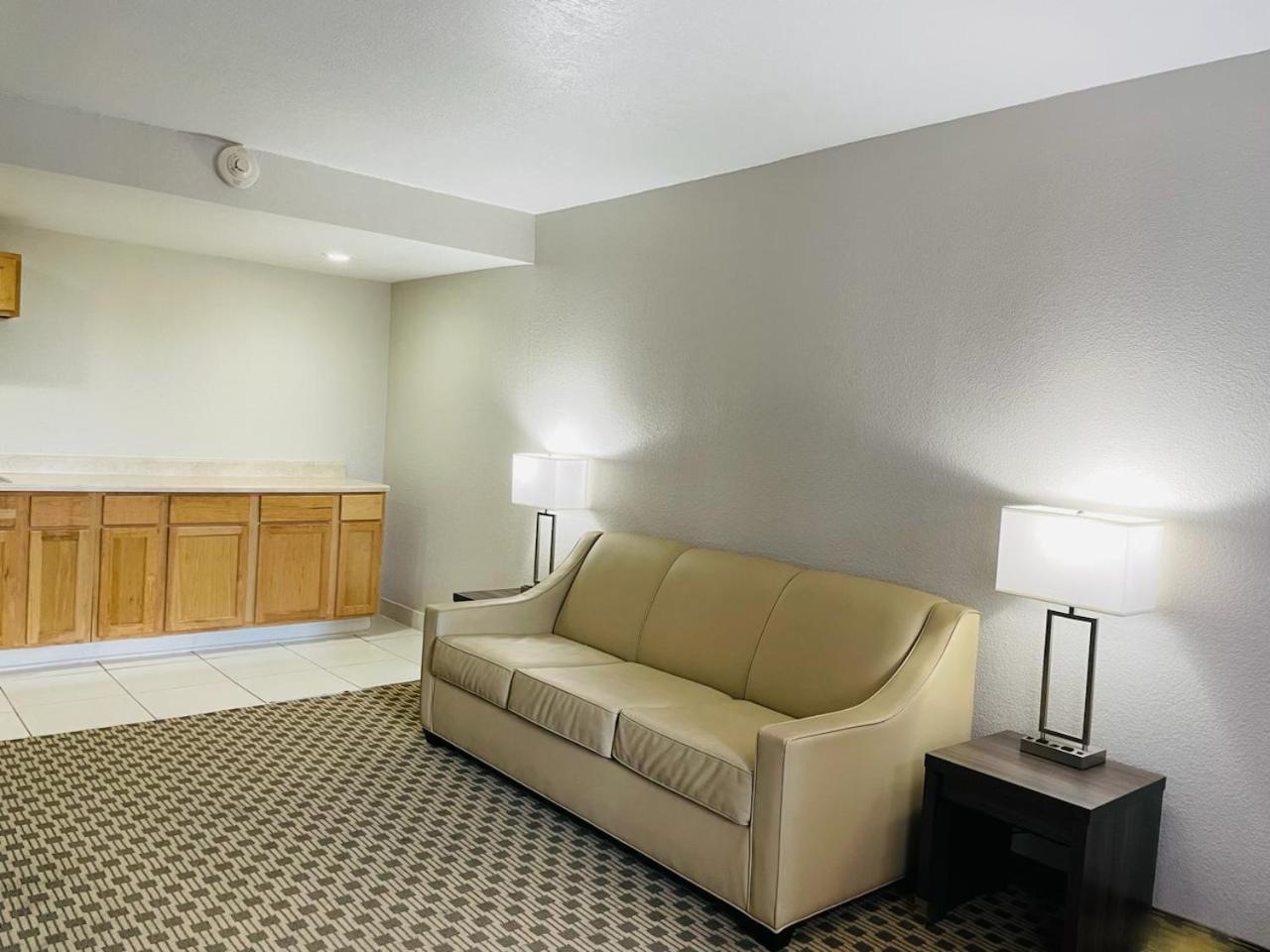 Days Inn By Wyndham Irving Grapevine Dfw Airport North Exteriör bild
