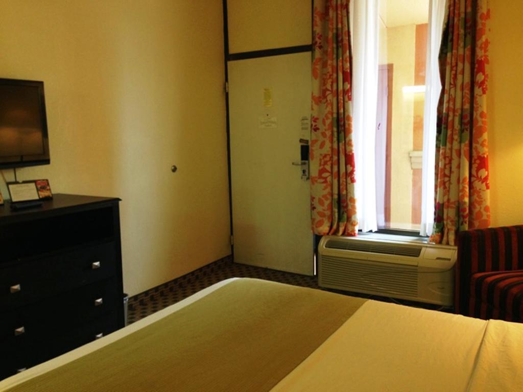 Days Inn By Wyndham Irving Grapevine Dfw Airport North Exteriör bild
